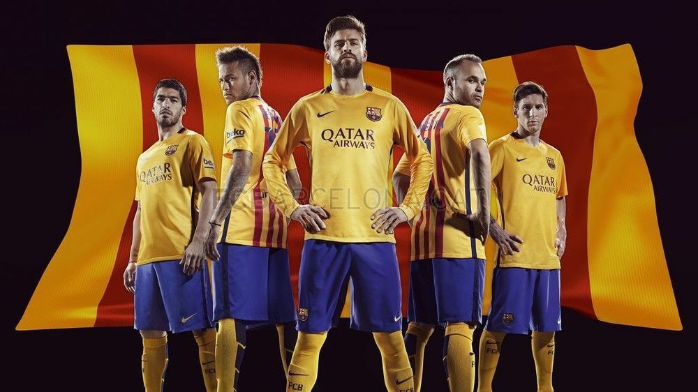 Authentic New FC Barcelona Nike DRI FIT Player's Edition / Issue 2015 - 2016 Away Football Shirt Qatar Airways Unicef Beko BNWT Deadstock Red Blue Size M Golden Yellow