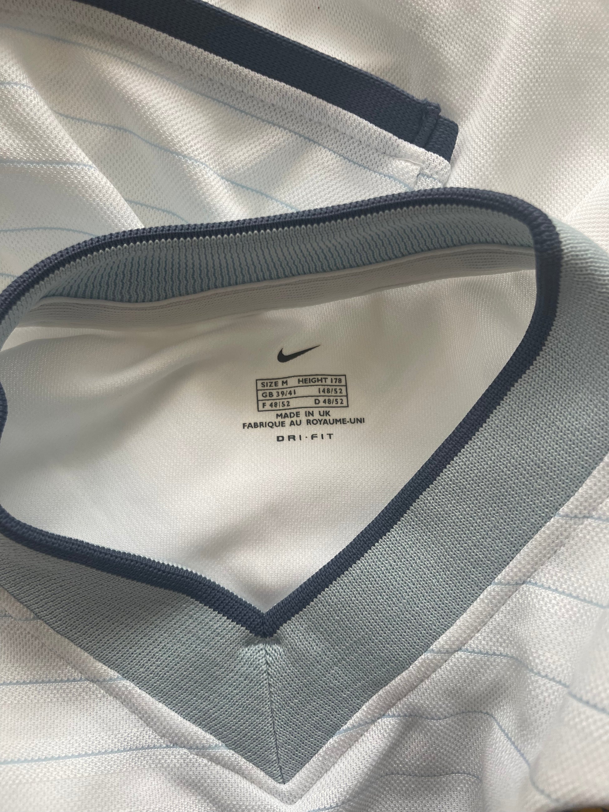 Authentic New Inter Internazionale Milano Milan Nike 2000-2001 Away Football Shirt White Pirelli Size M Made in UK Deadstock BNWT NOS OG DS 