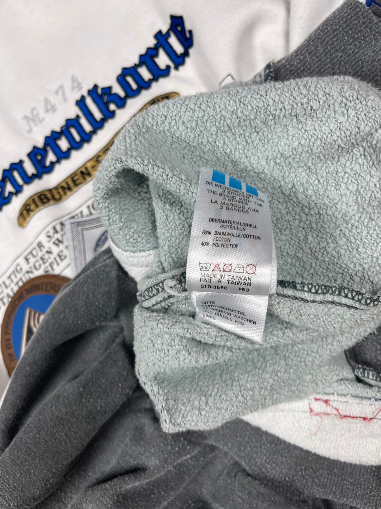 80s 90s Adidas Garmisch 1936 Winter Olympics Sweatshirt Generalkarte Olympische Winterspiele Partenkirchen Tribunen Stehplatz Spezial Sprunglaf 16 February Size M-L