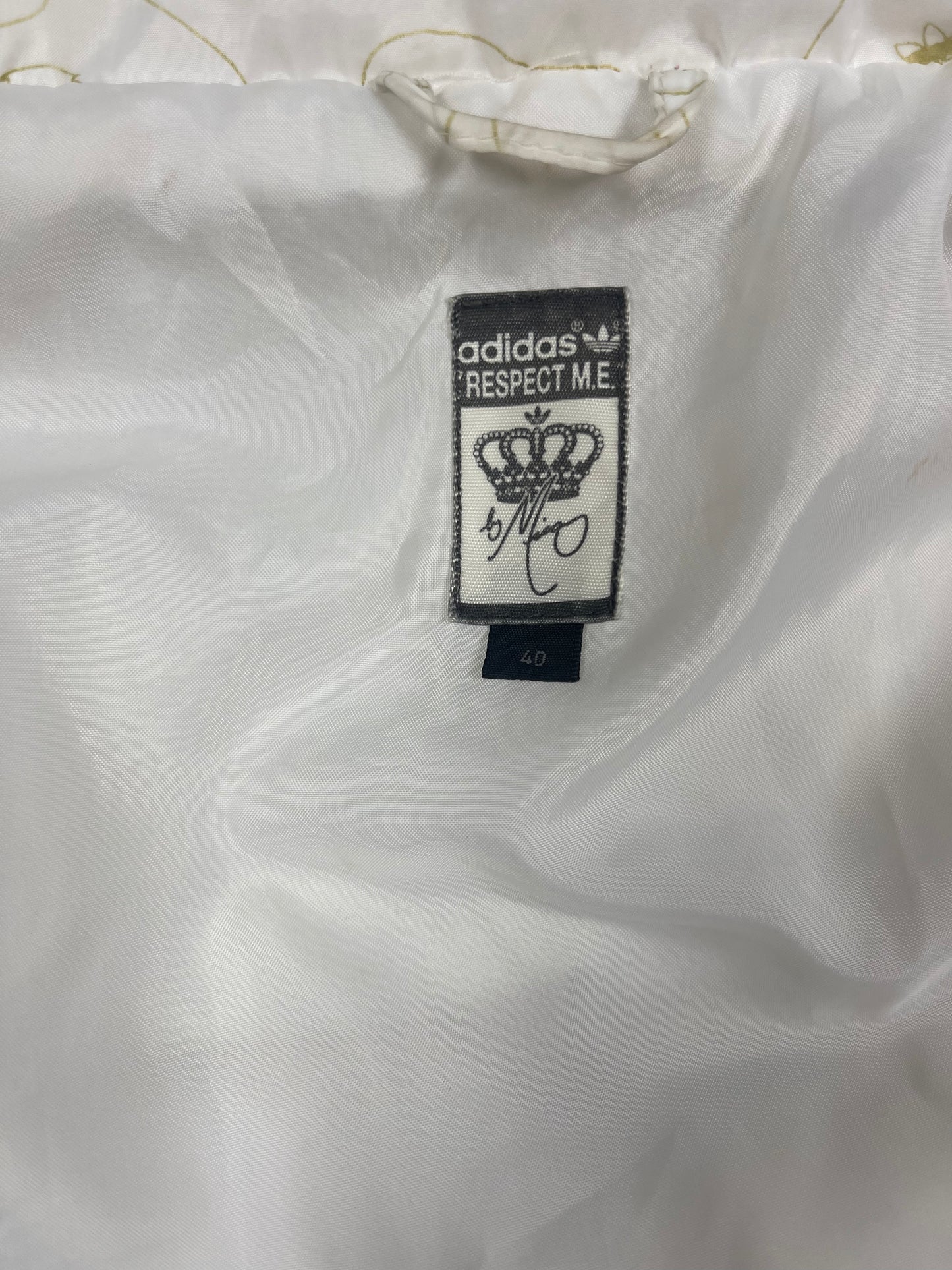 Y2K 2005 Missy Elliott Respect M.E. Puffer Jacket White Size M Polyester