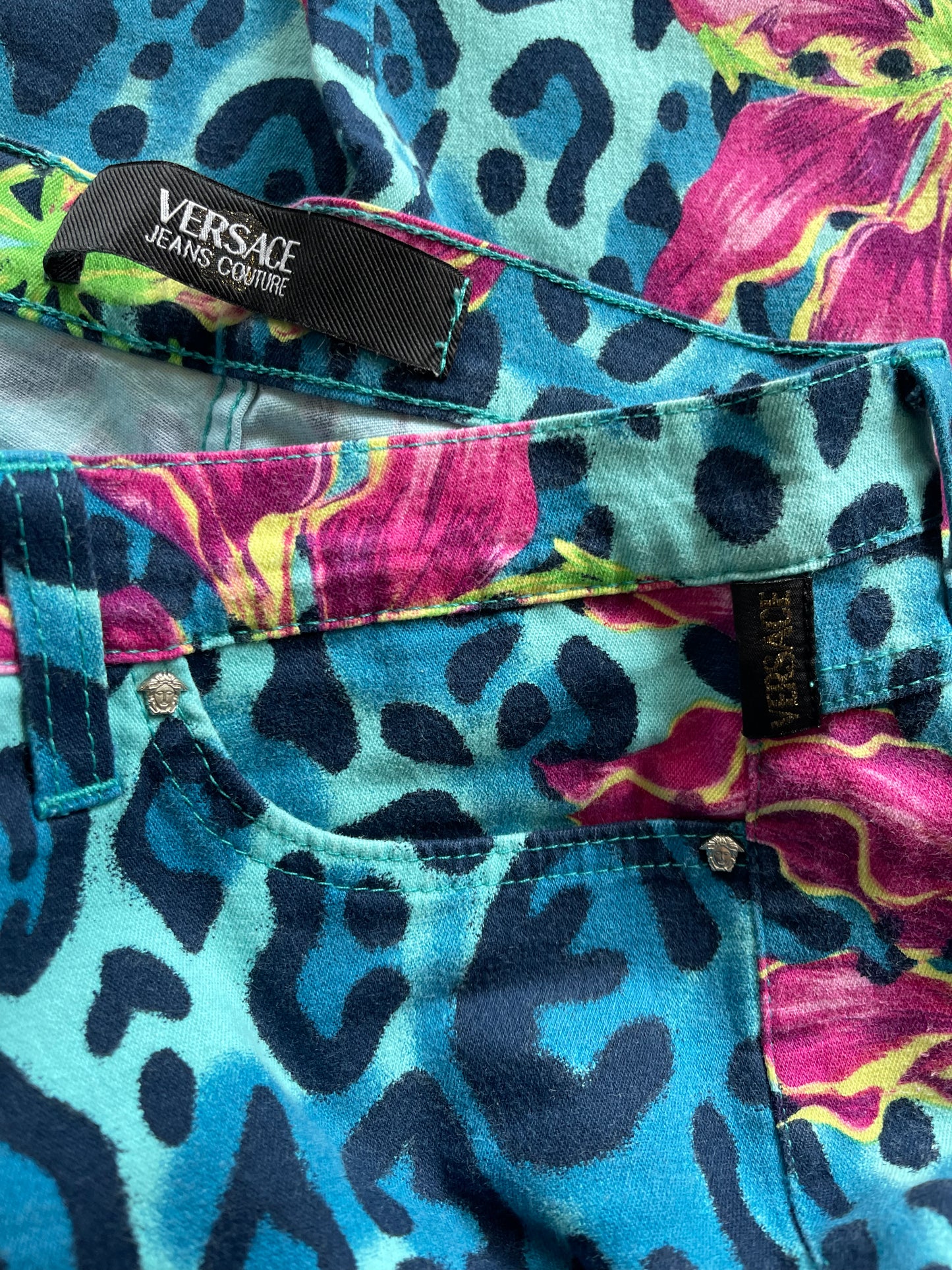 Y2K Versace Jeans Couture Ittierre Medusa Pants Made in Italy Animal Leopard Floral Flower Lilac Print Mid Waist Cotton
