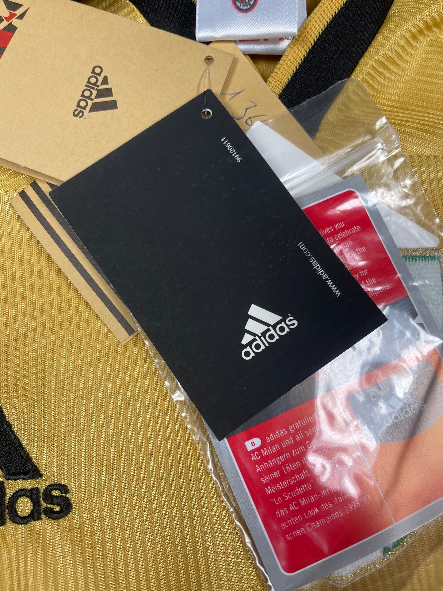 BNWT New Vintage Authentic AC Milan Adidas 1999 - 2000 Fourth Football Shirt Anniversary Centenary 1899 1999 OPEL Size XL Made in Italy Gold Climalite Deadstock