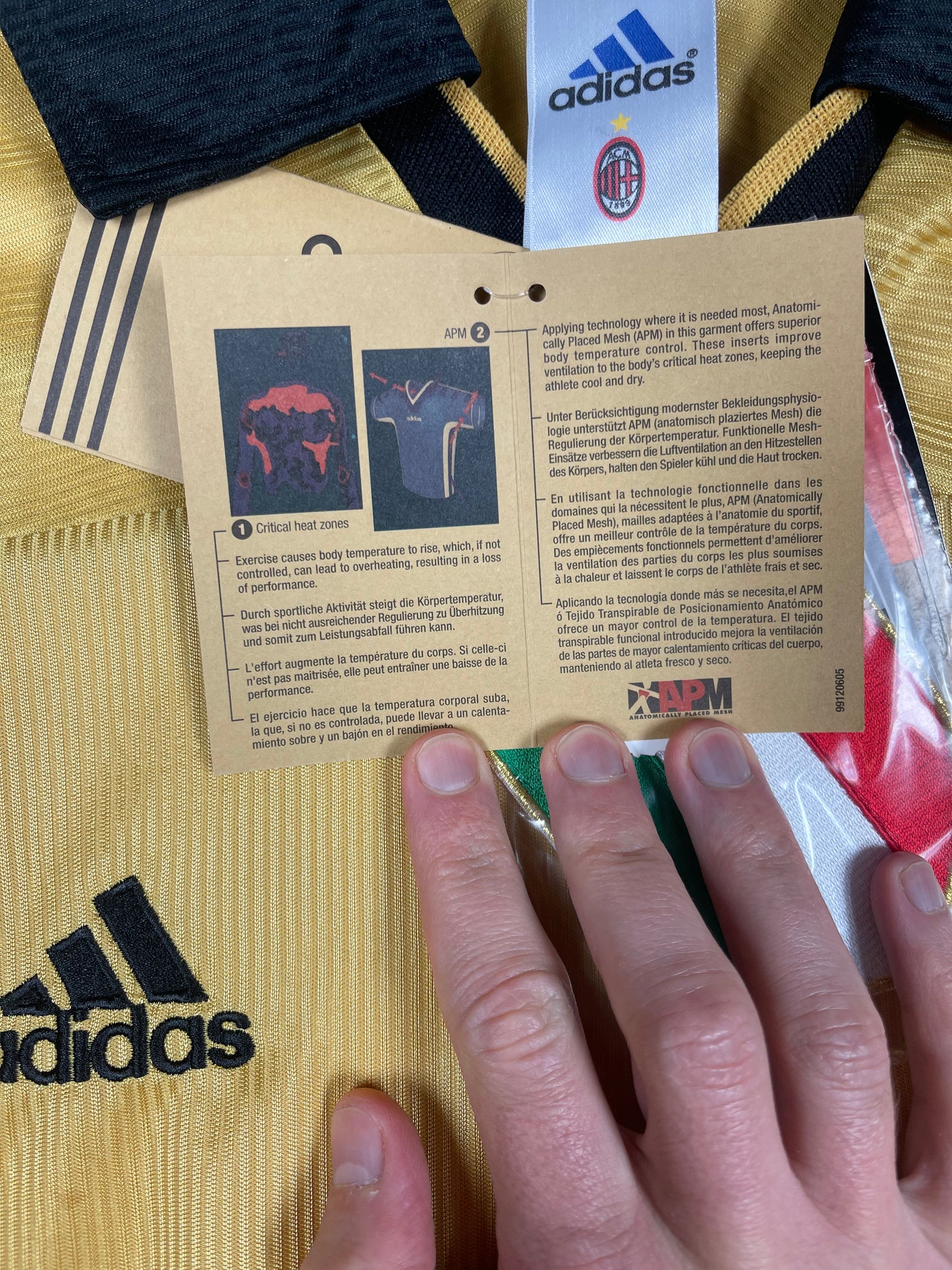 BNWT New Vintage Authentic AC Milan Adidas 1999 - 2000 Fourth Football Shirt Anniversary Centenary 1899 1999 OPEL Size XL Made in Italy Gold Climalite Deadstock