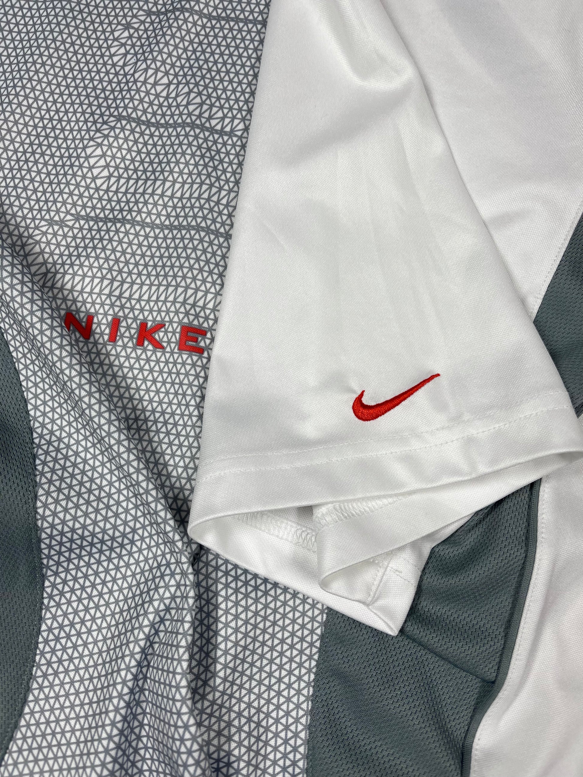 Y2K Nike Shox T-Shirt Size XXL Polyester White Grey