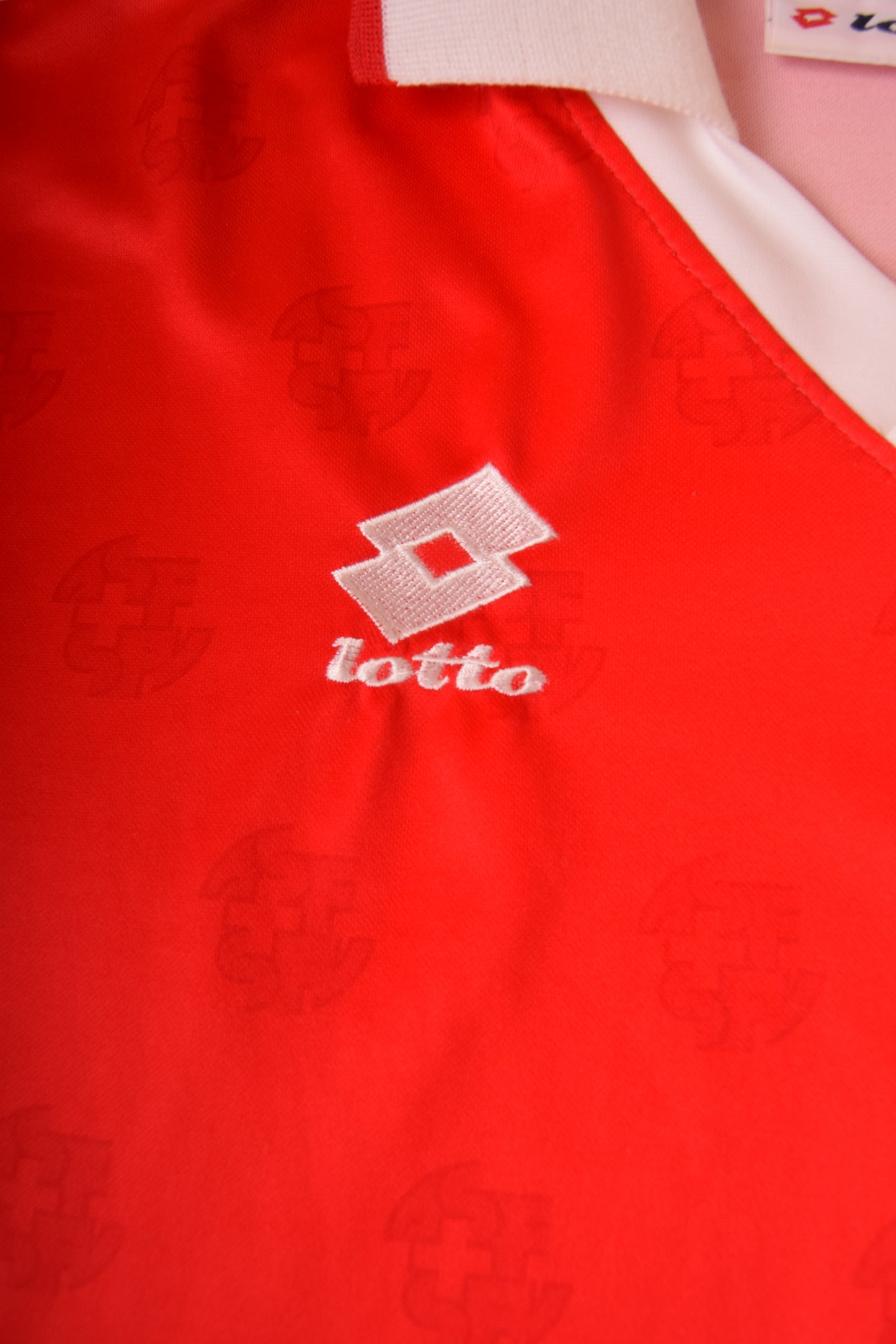 Switzerland Lotto Home Football Shirt #10 Sforza Red Size L