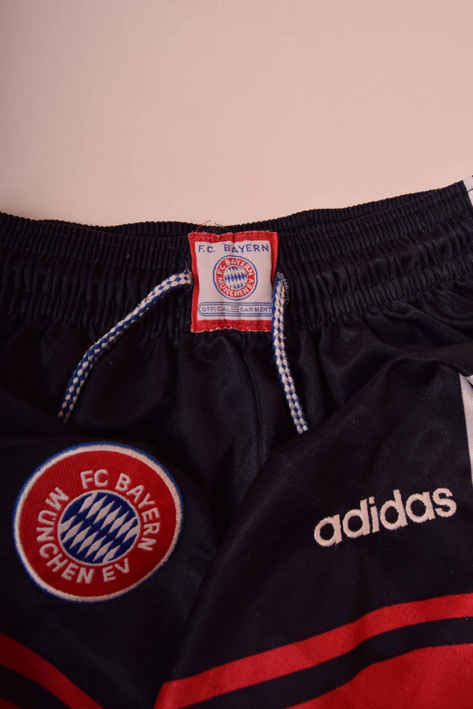 Vintage Bayern Munchen Adidas Football Shorts 1997-1999 Black Red Size M Made in England