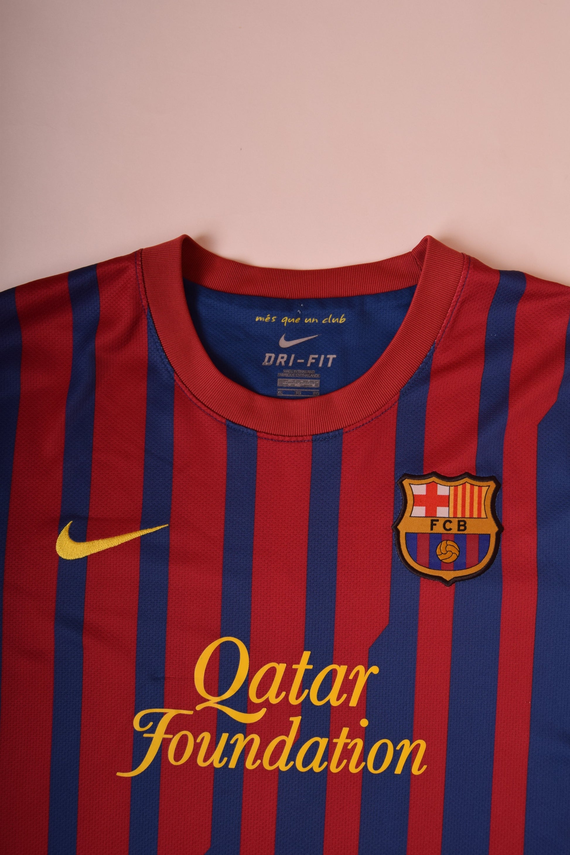 FC Barcelona Nike Home Football Shirt 2011-2012 Size XL Dri-Fit Qatar Red Blue