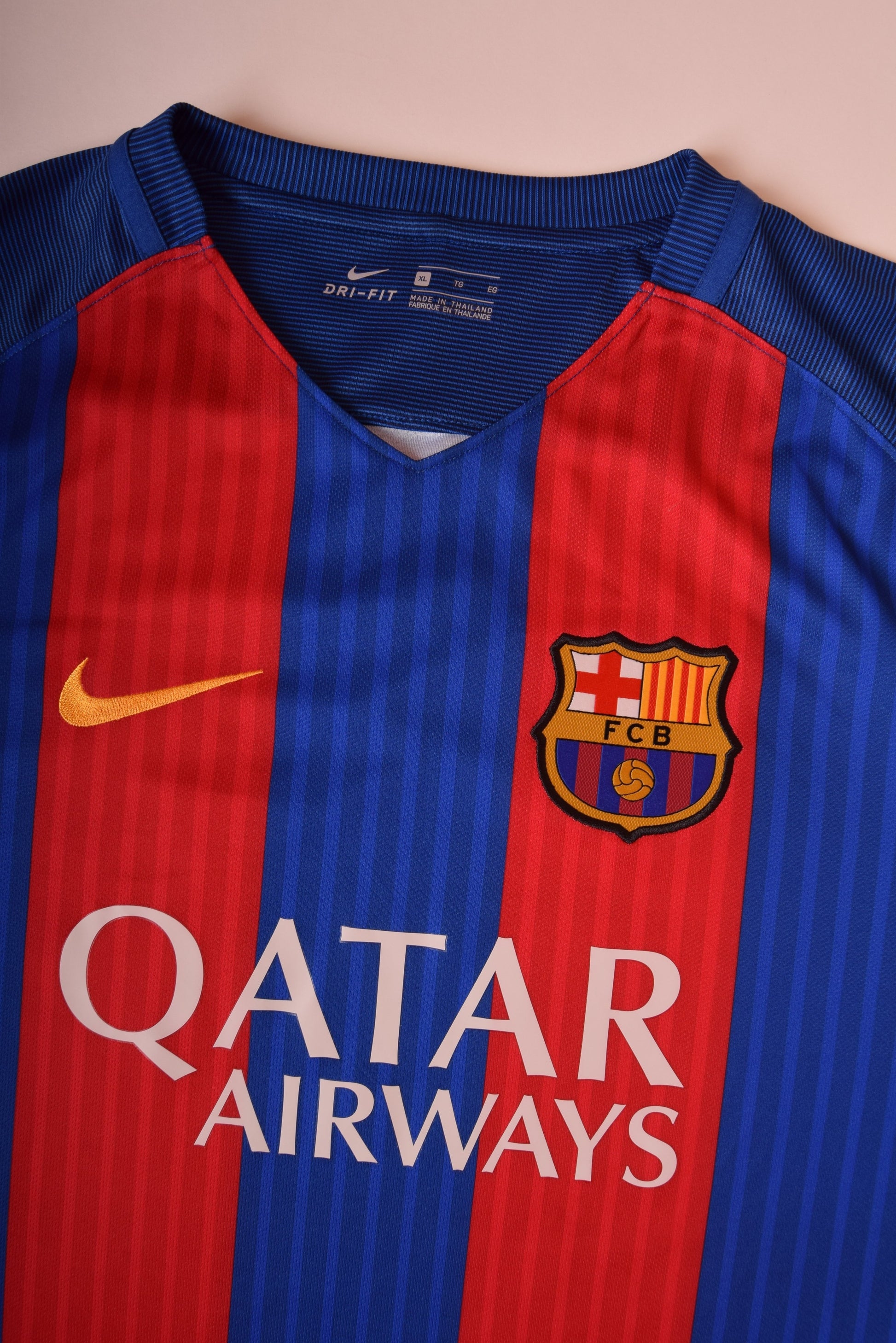 FC Barcelona Nike Home Football Shirt 2016-2017 Red Blue Size XL Qatar