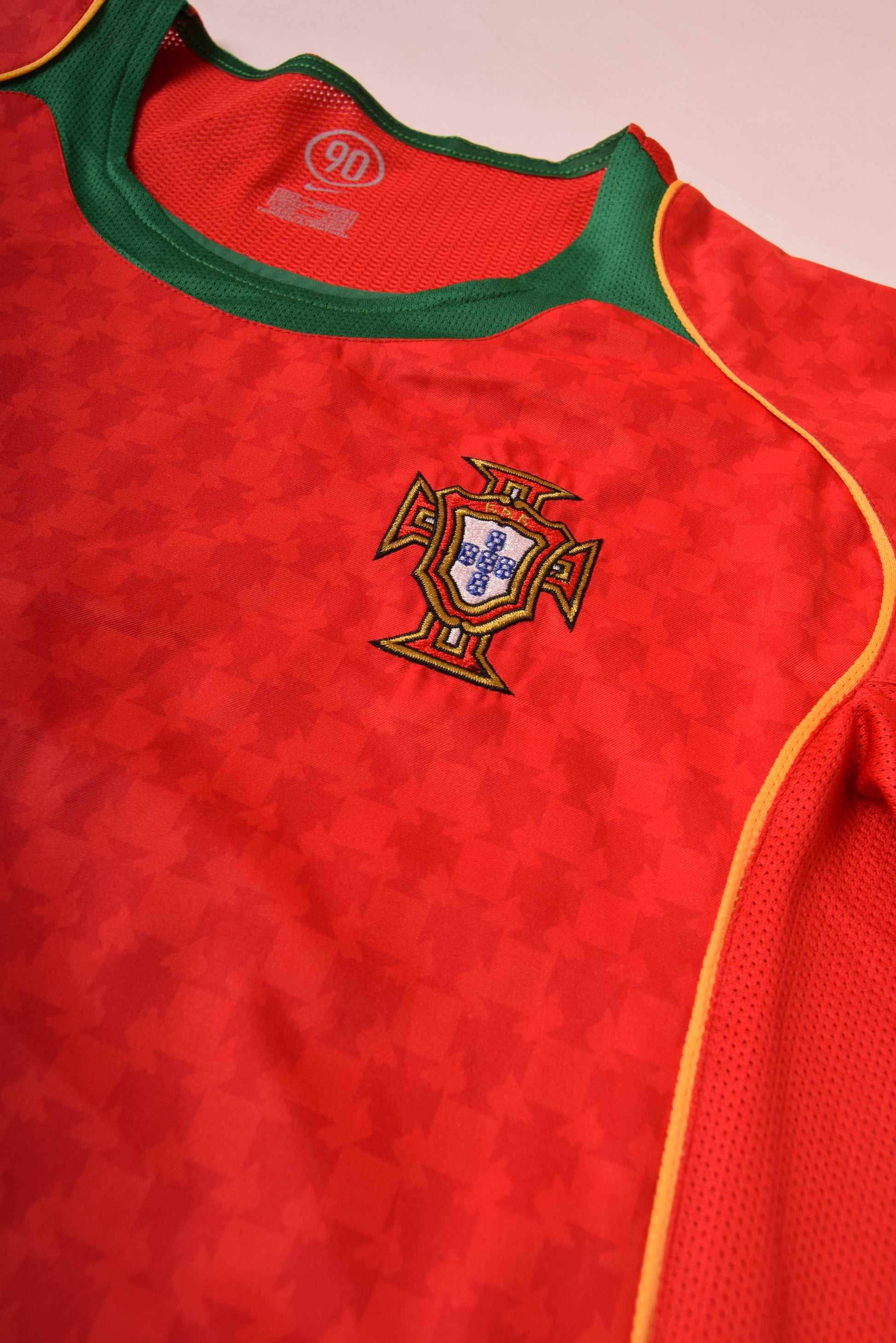Portugal Nike Total 90 Home Shirt '04-'06 Euro 2004