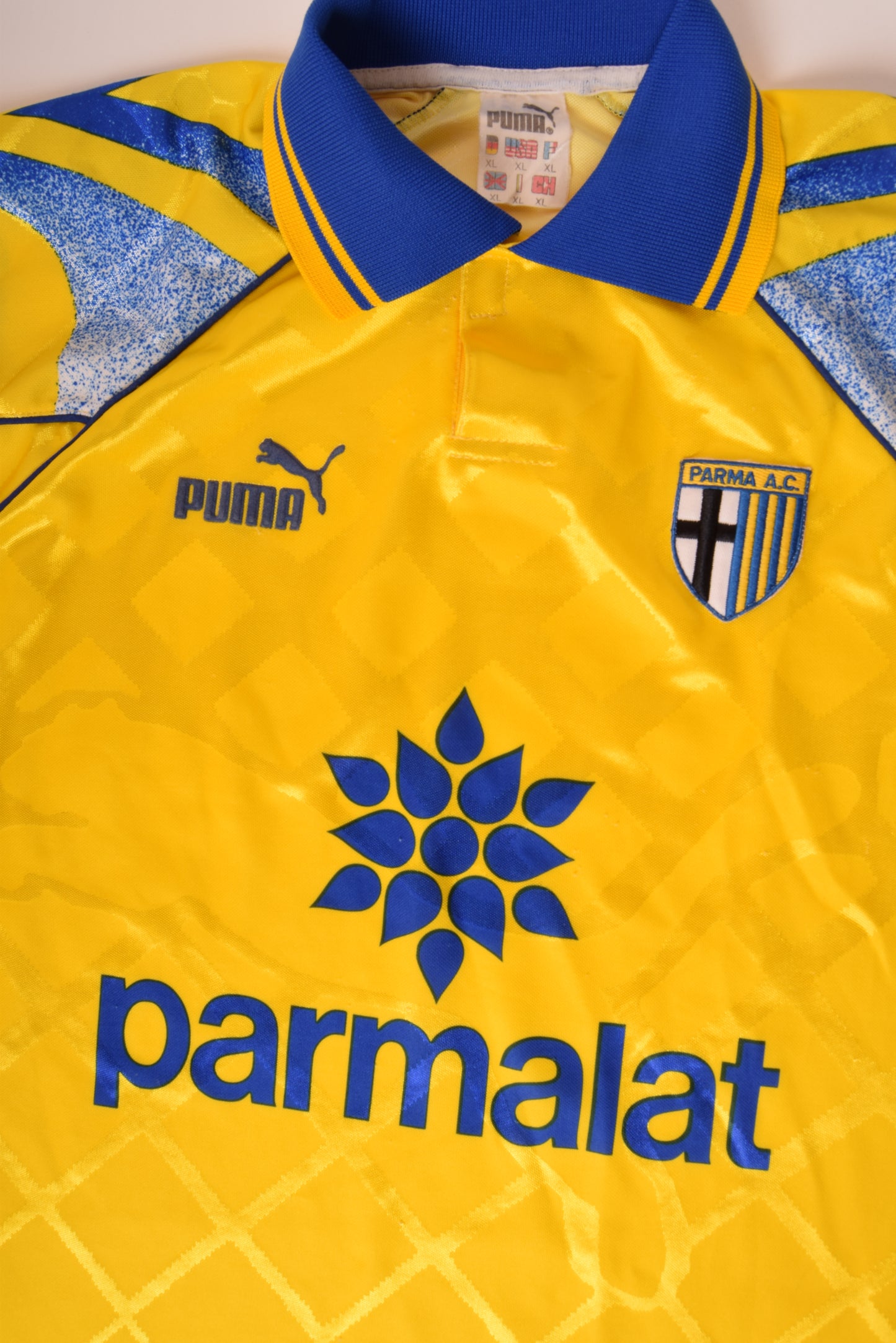 Vintage AC Parma 1995-1997 Away 3rd Football Shirt Yellow Parmalat Size XL Made in Italy Puma Long Sleeve