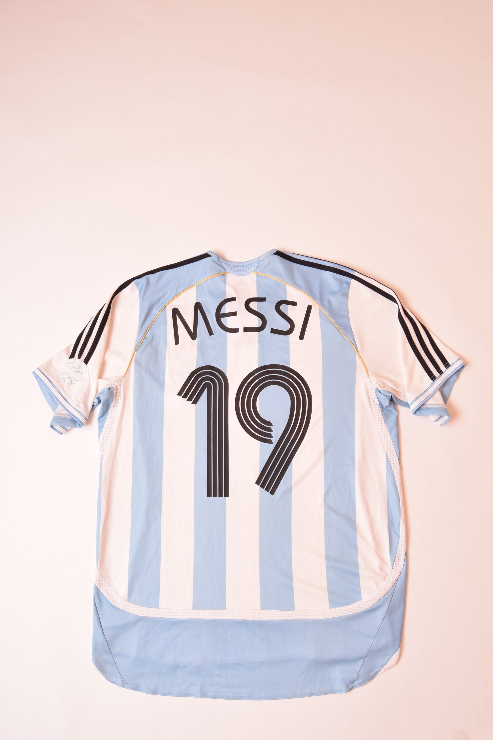 Adidas 2005-07 Argentina Home Football Shirt Messi #19 Size L