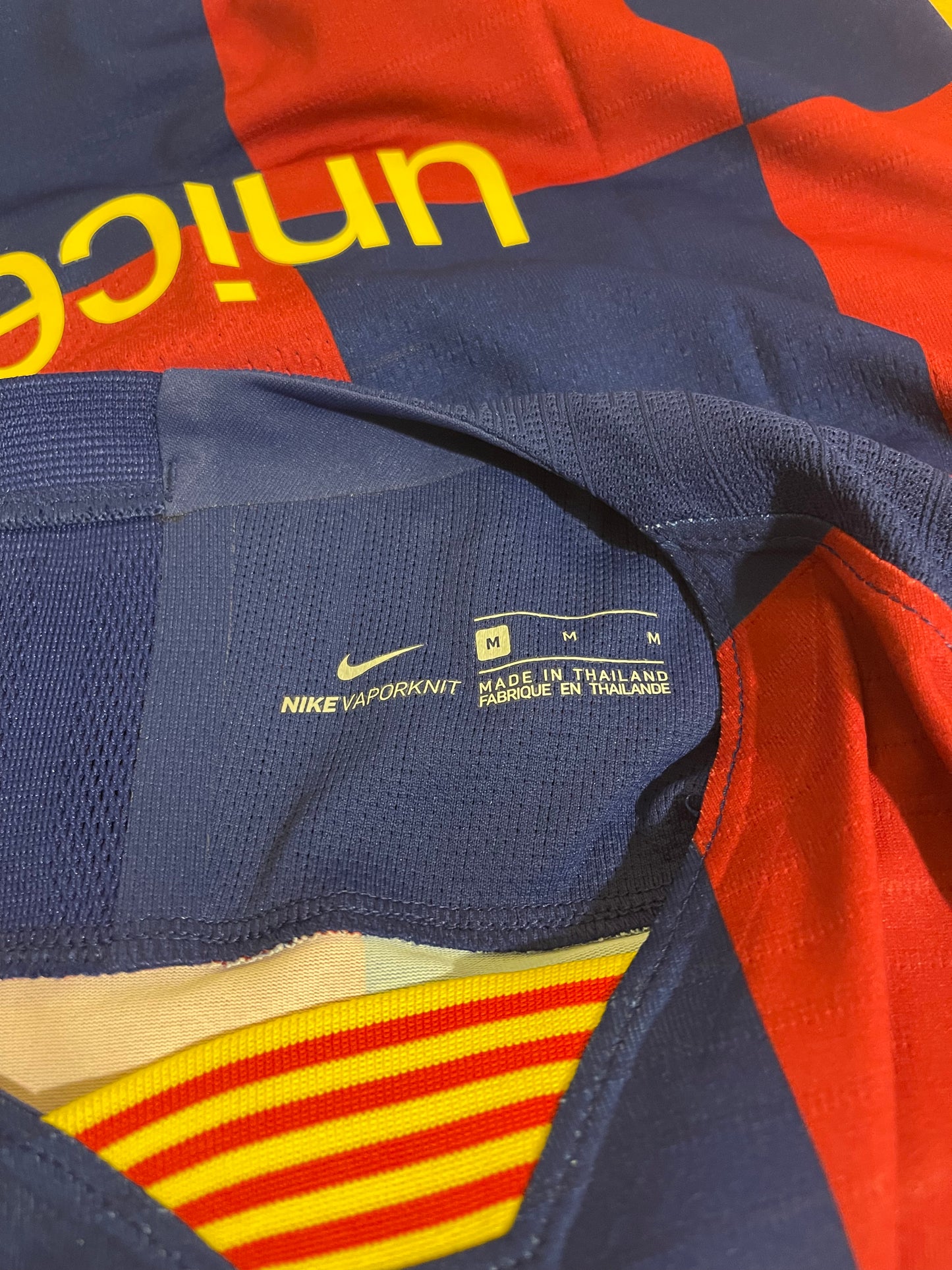 FC Barcelona Nike Vaporknit 2019 - 2020 Player Issue Home Football Shirt BNWT New Headstock Red Blue Beko Rakuten Unicef Size M