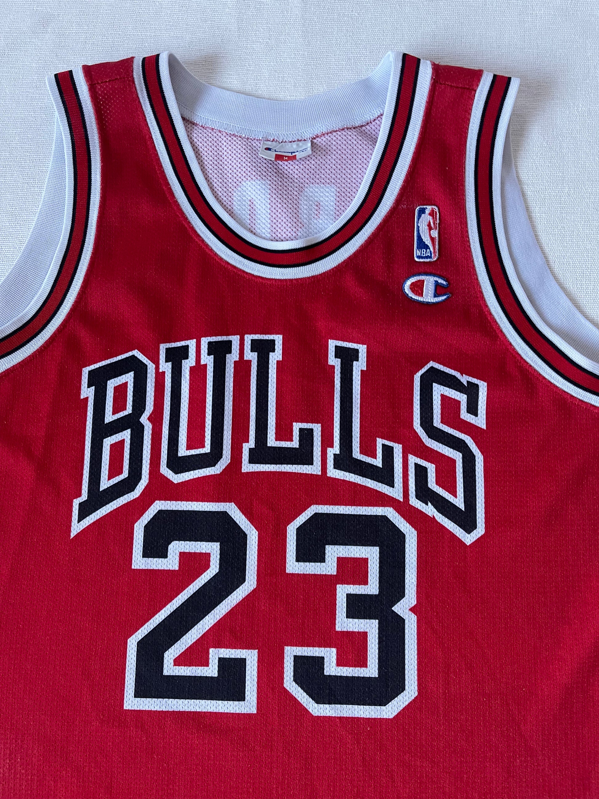 Vintage 90's Michael Jordan Chicago Bulls Champion No 23 Jersey Red Size M Made in Italy