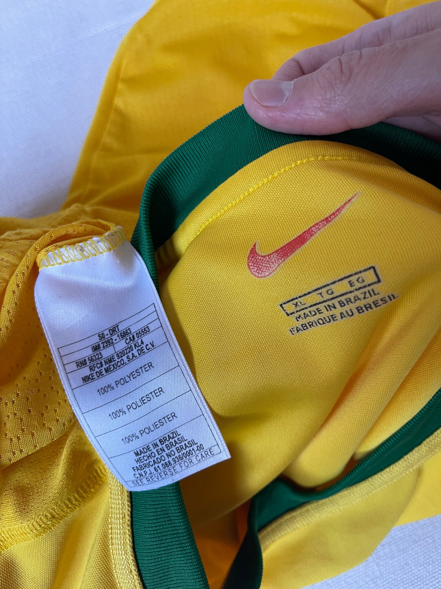 Brazil Brasil Nike 2000-2001 Home Football Shirt Yellow Green Made in Brasil DRI FIT