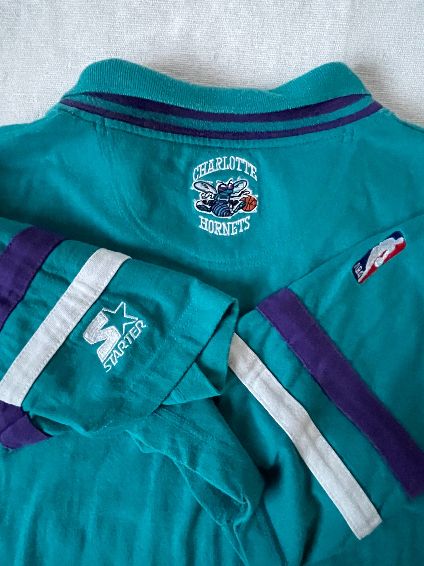 Vintage Charlotte Hornets Starter T-Shirt Green White Grey NBA Size L-XL-XXL Made in Korea