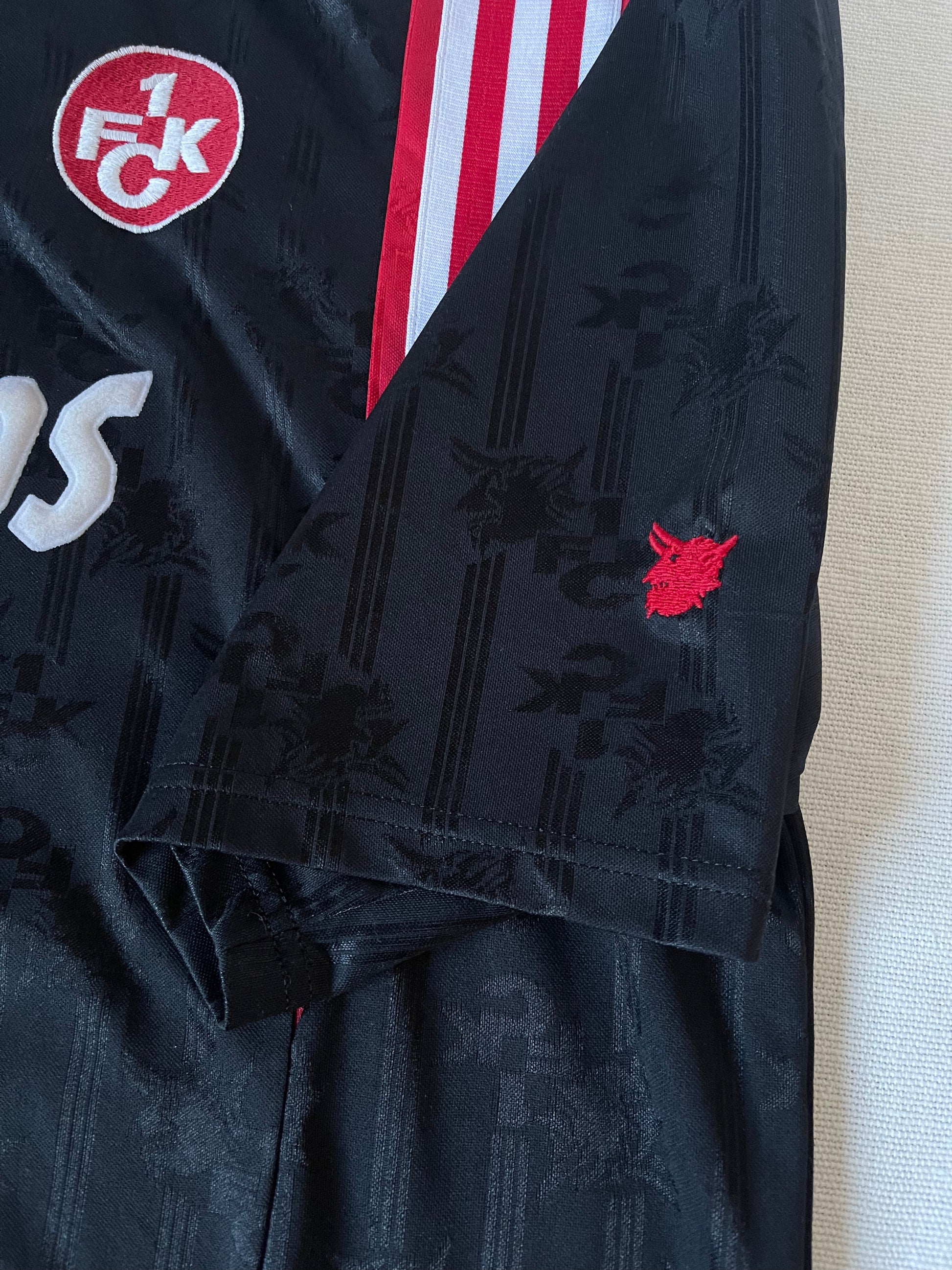 Kaiserslautern FCK Adidas 1996 - 1997 - 1998 Away Football Shirt Black Red White Size XL - XXL Crunchips