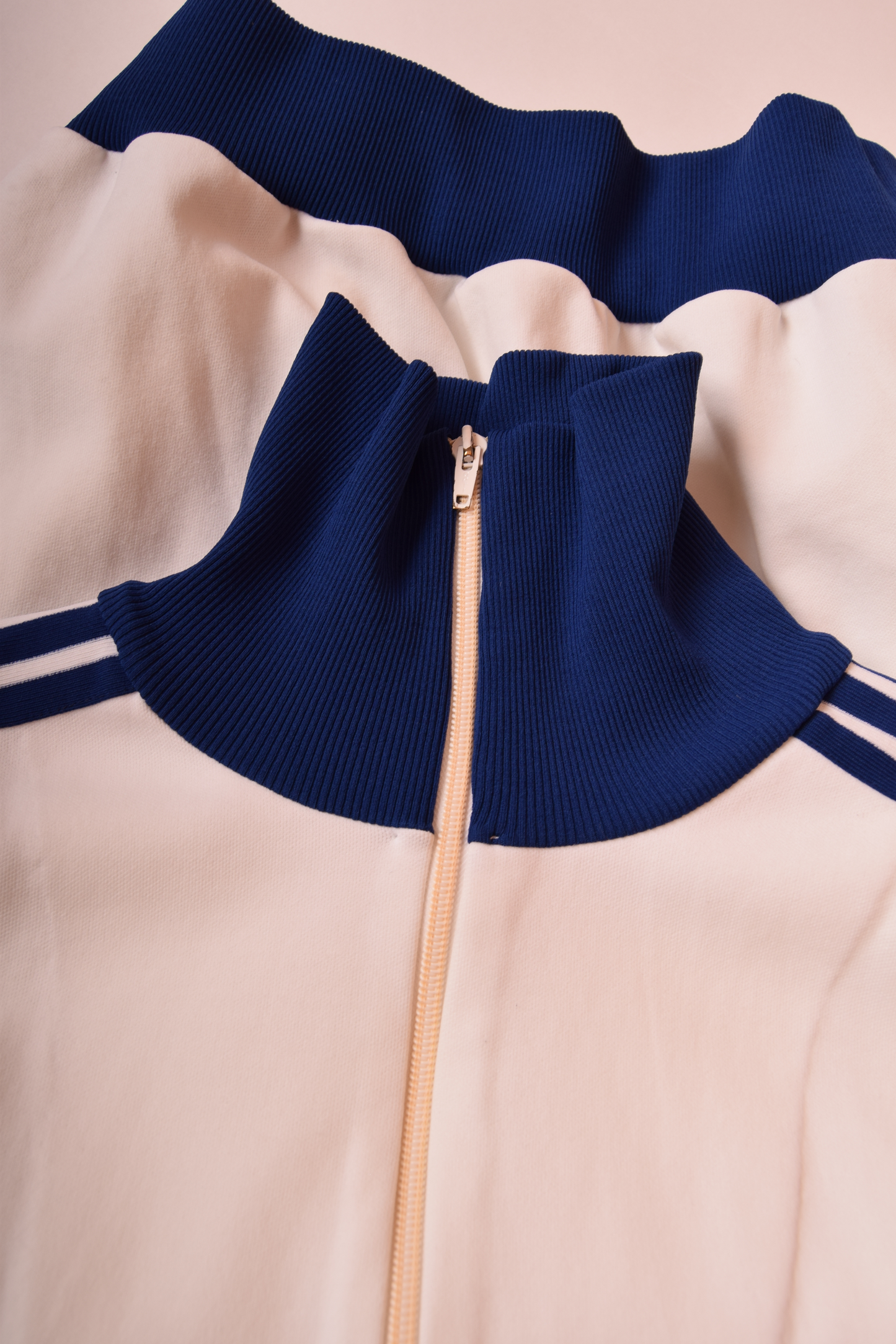 Vintage 70's Adidas Ein Schwahn - Erzeugnis Jacket / Track Top Made in West Germany White Size M-L