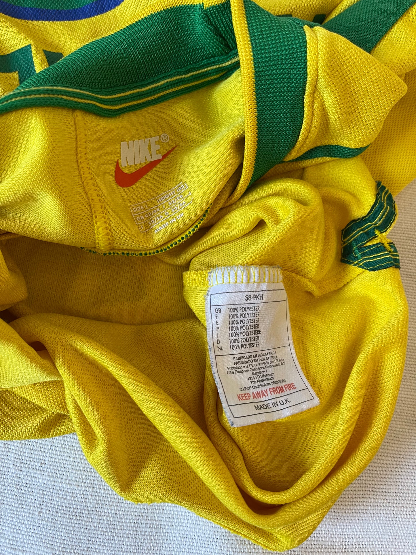 Ronaldo Luis Nazario de Lima Brasil Brazil Nike 1998-1999 Home Football Shirt #9 Yellow Size L Made in UK