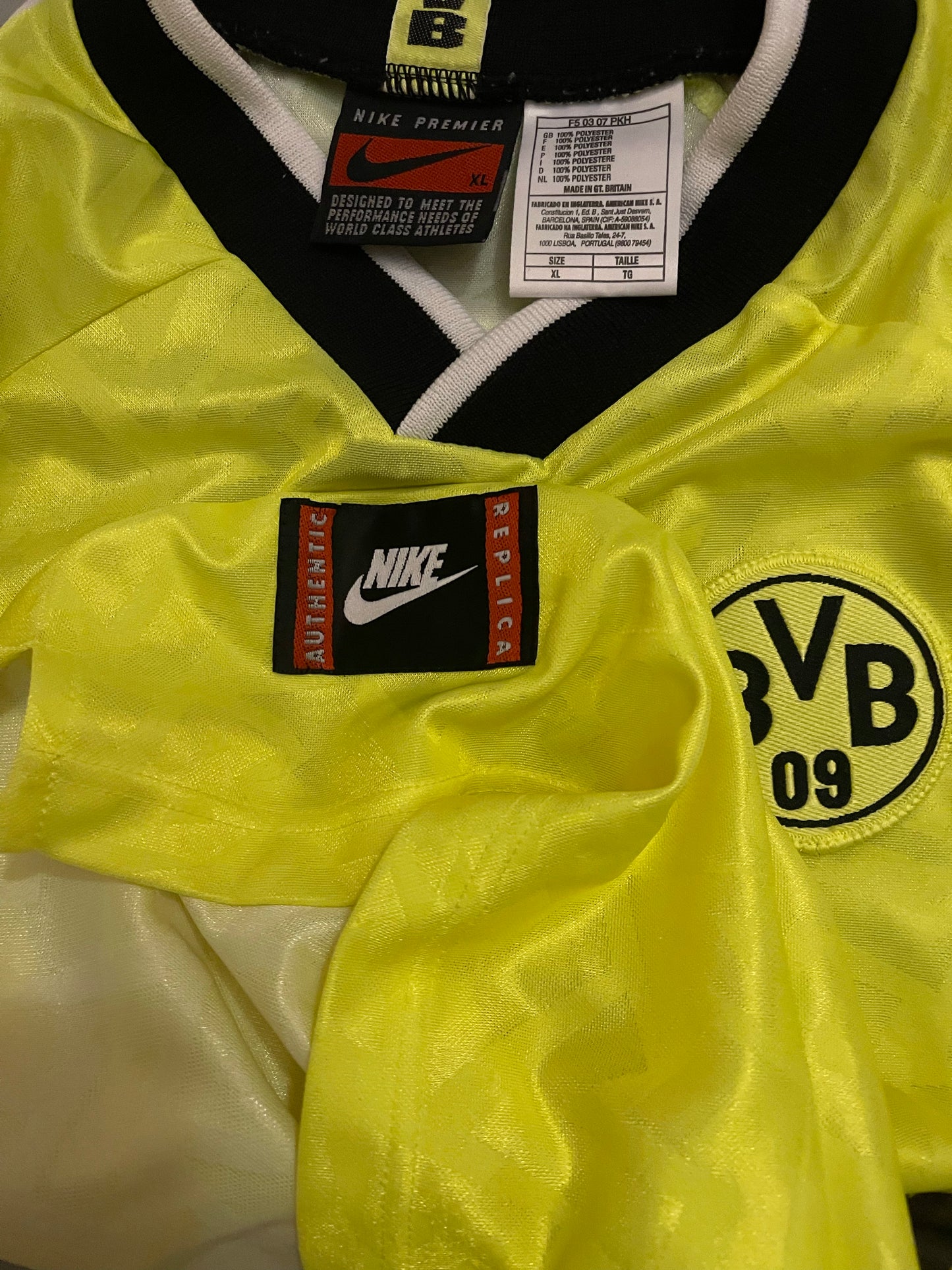 Vintage Borussia Dortmund BVB Nike Premier 1995-1996 Home Football Shirt Size XL Die Continentale Neon Yellow